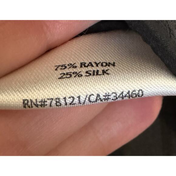 Eileen Fisher Women's Minimalist Silk Rayon Relaxed Blazer Jacket Black Size L - Picture 5 of 8